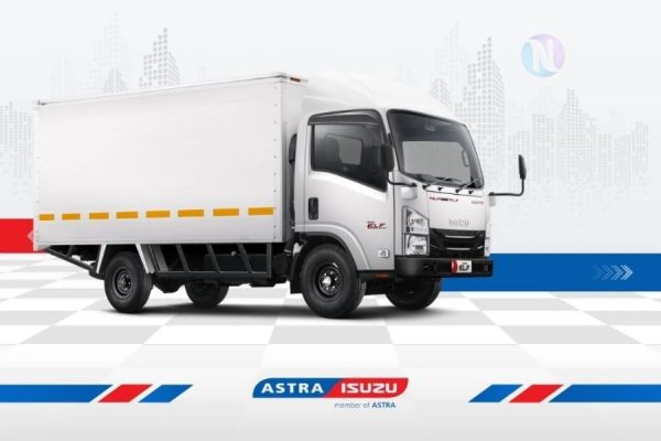 ISUZU ELF NLR 4 BAN